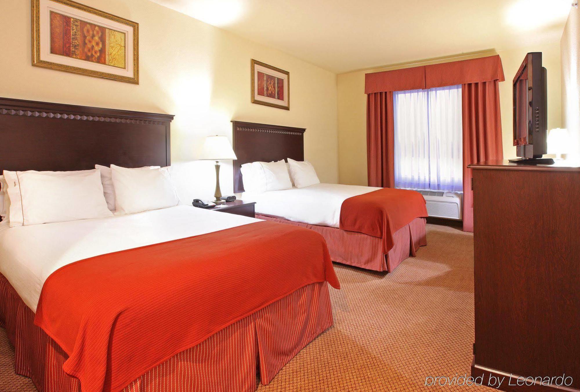 Holiday Inn Express Hotel & Suites Clarksville Cameră foto